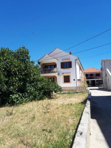 Apartmani Petra Pakostane Luaran gambar